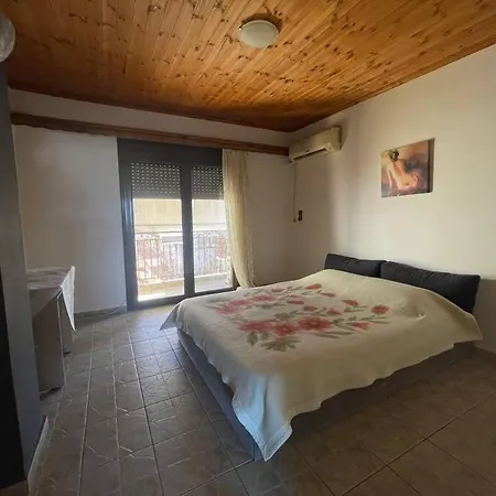 Apartment Elpida *